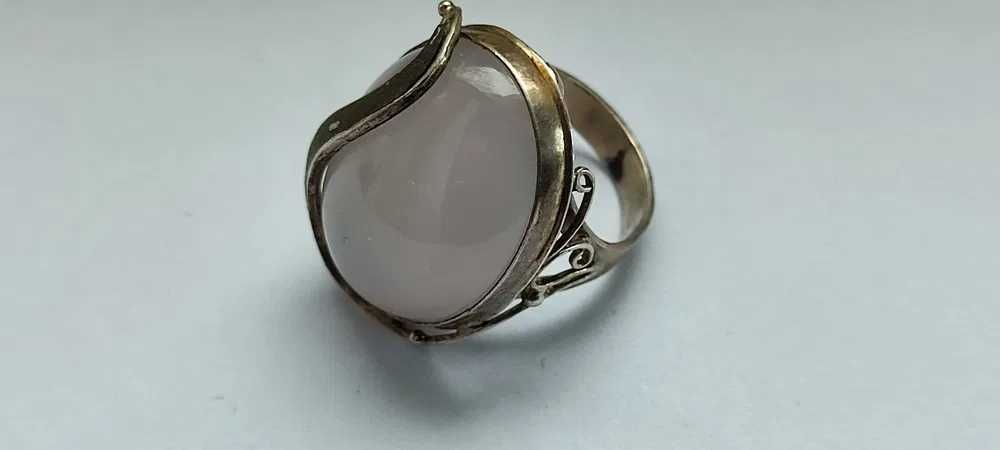 Женское серебряное кольцо с камнем ОПАЛ