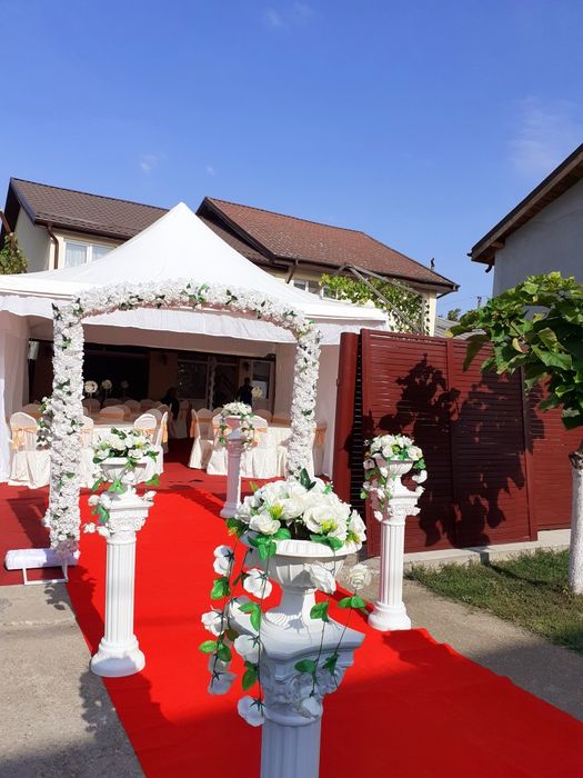 Cort mese aranjamente evenimente