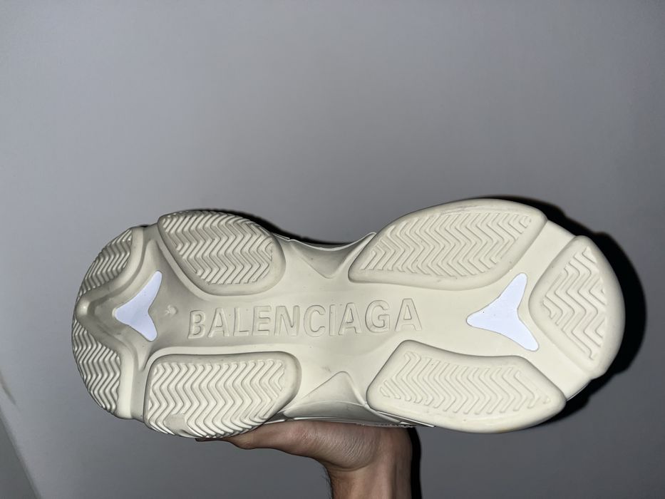 Balenciaga Triple S Cream