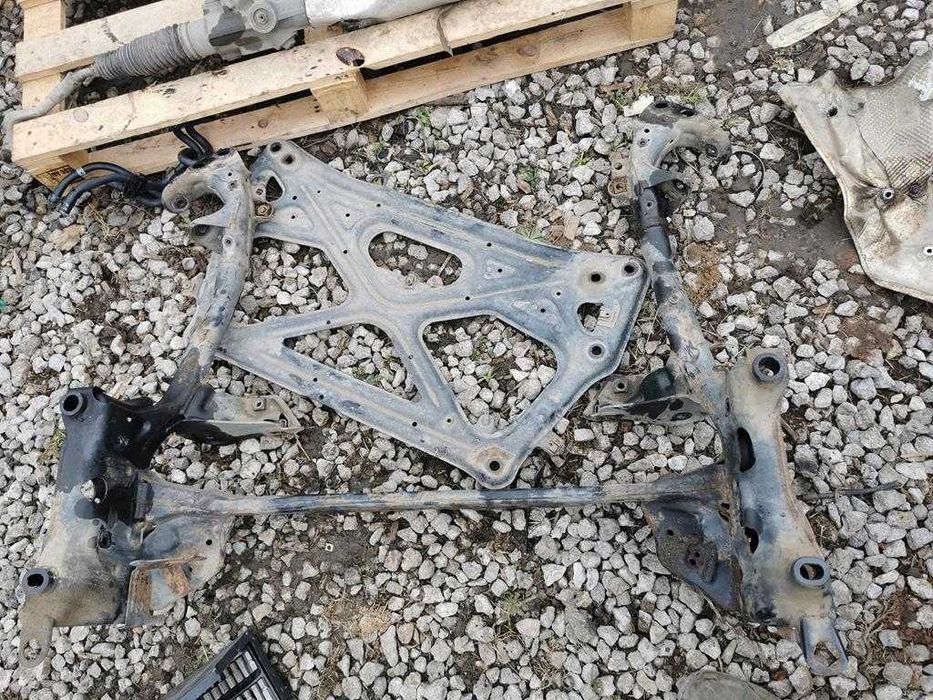 jug fata cadru motor punte fata audi a6 c7 2012