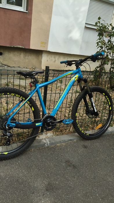 Vând bicicleta Devron