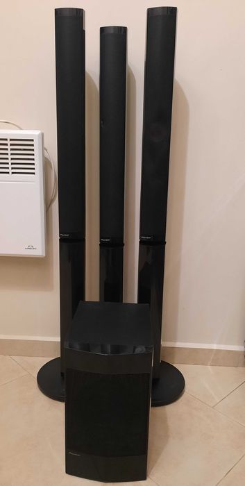 Pioneer–тонколони и субуфър от домашно кино