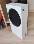Vând Xbox one, aproape nou.