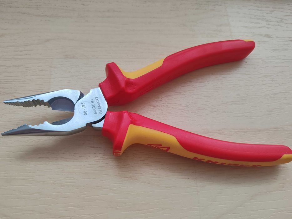 Комбинирани клещи KNIPEX  08 26 185