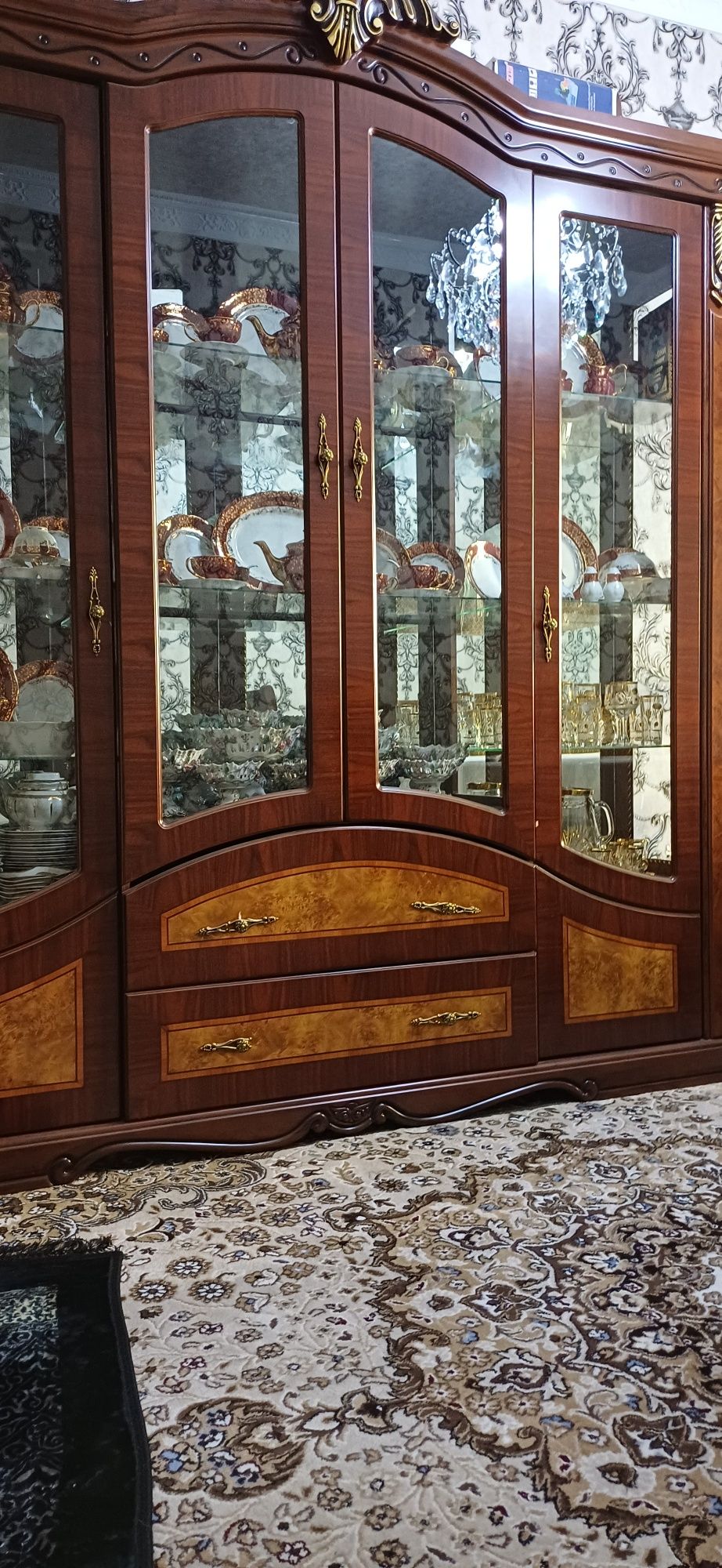 Mebel sotiladi  holati yaxshi