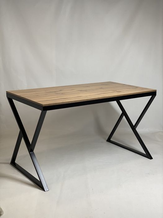 Компьютерный стол лофт