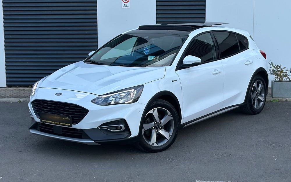 Ford Focus Active X 1.5tdci 120cp Euro 6 Navi Panoramic Ceasuri Digitale Head-Up
