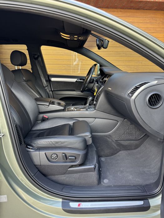 Audi Q7 S-Line 3.0 TDI QUATTRO 240CP doar 126.000KM PRIMUL PROPRIETAR