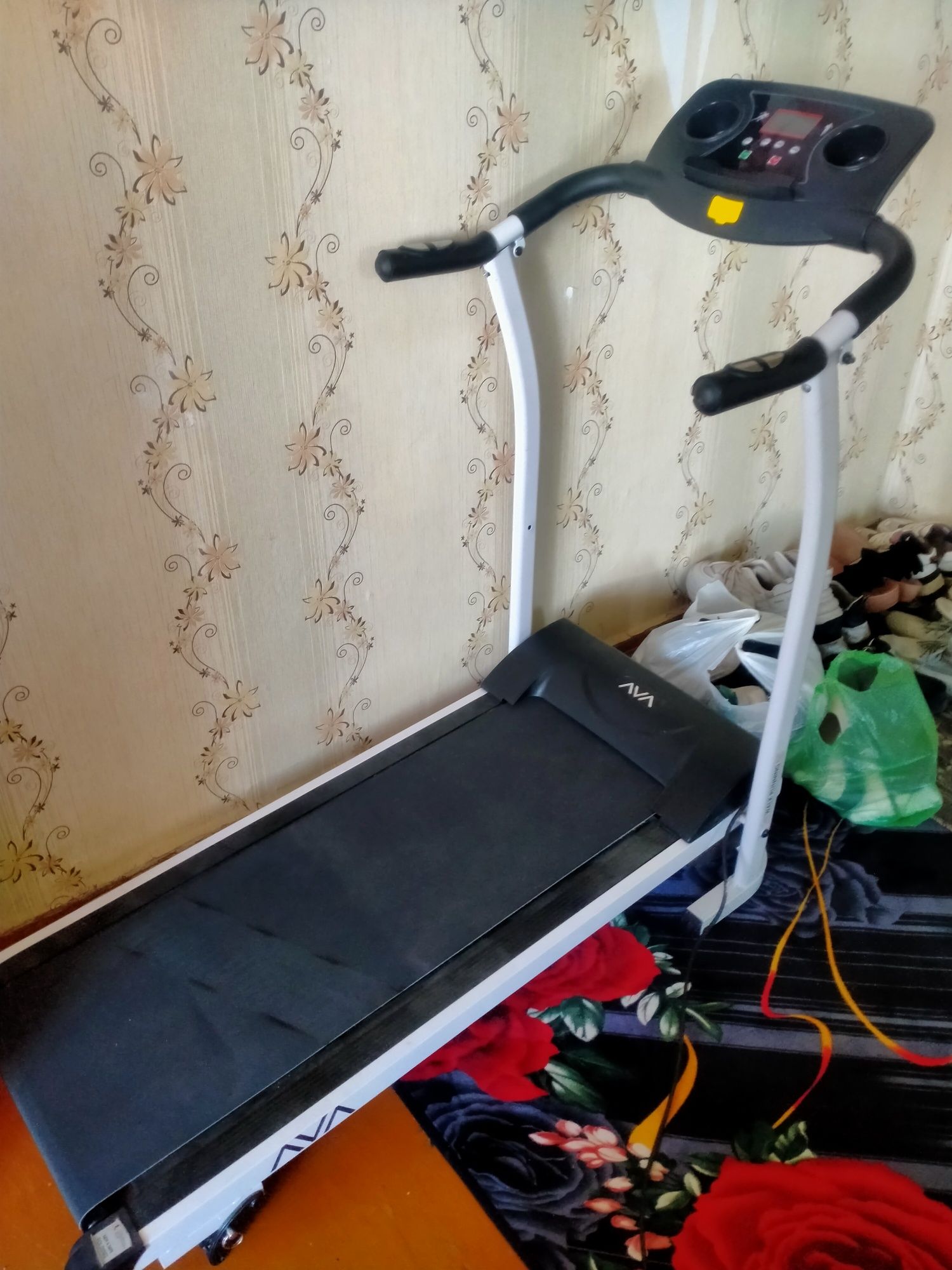 Продам беговую дорожку