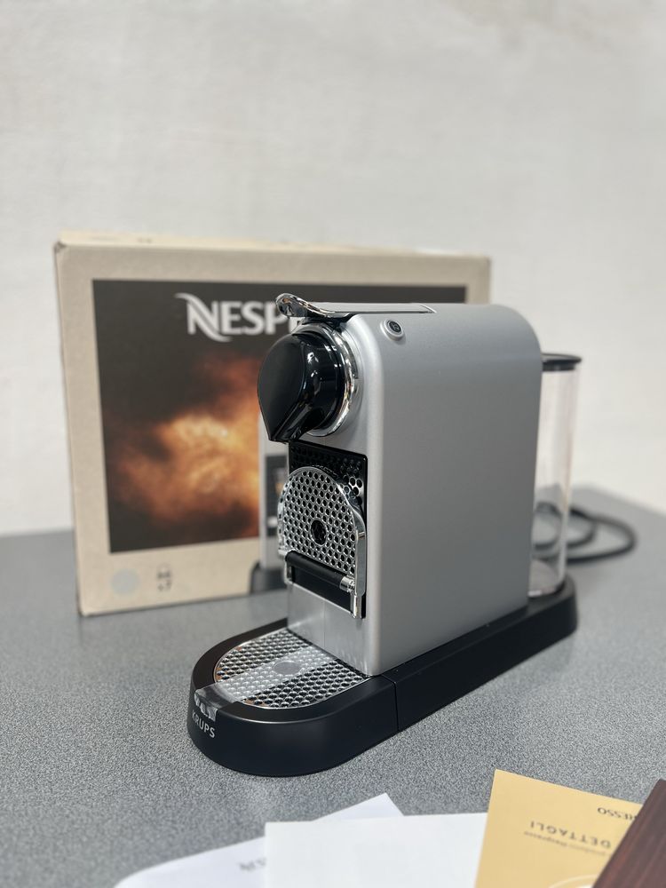 Еспресо машина Nespresso by Krups Citiz, 19 бара, 1260W