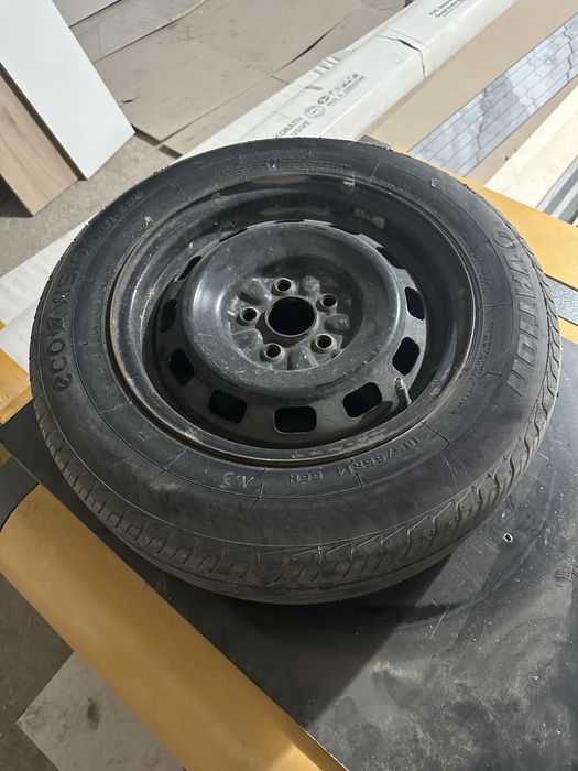 Диска шинами 185 65 R14