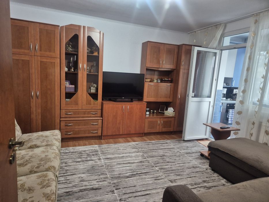 De închiriat apartament