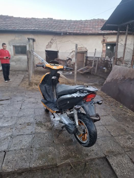 Скутер 50кубика  с кит 70cc