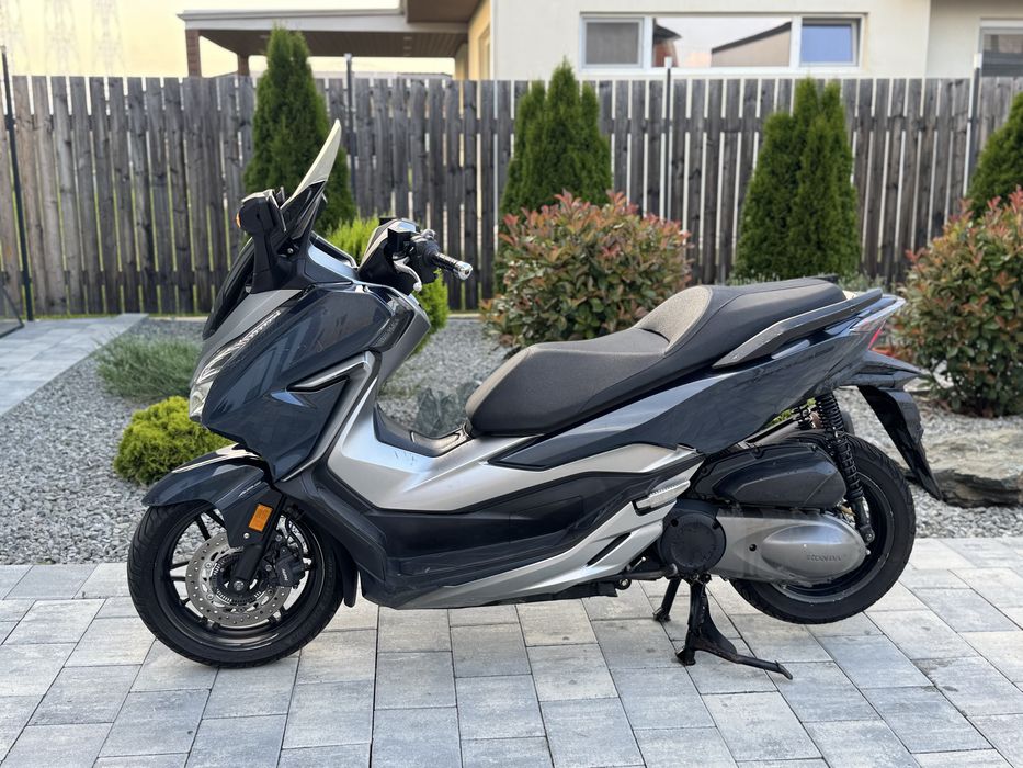 Honda Forza 300 facelift/ Led Abs