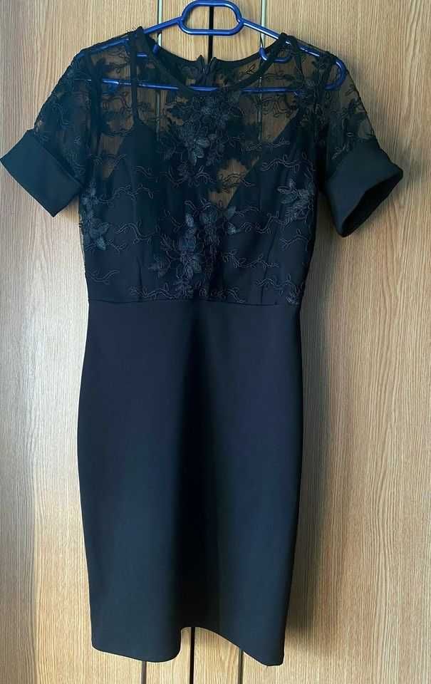 Rochie S neagra cu dantela