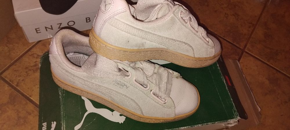 Vând adidași puma nr36