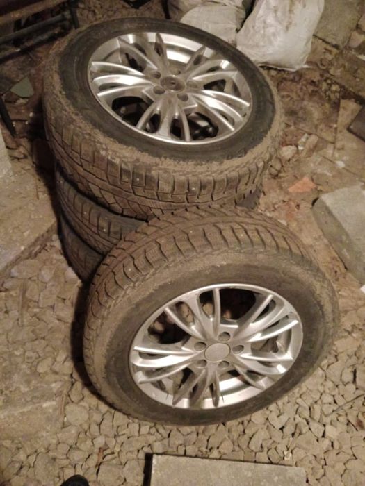 Диски на зиме r15