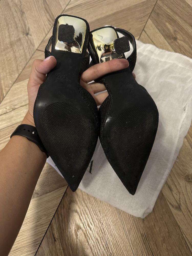 Обувки с ток Zara