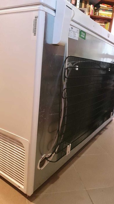 Lada frigorifica noua Beko HS23753 ClasaA++, 350Lit., perete triplu