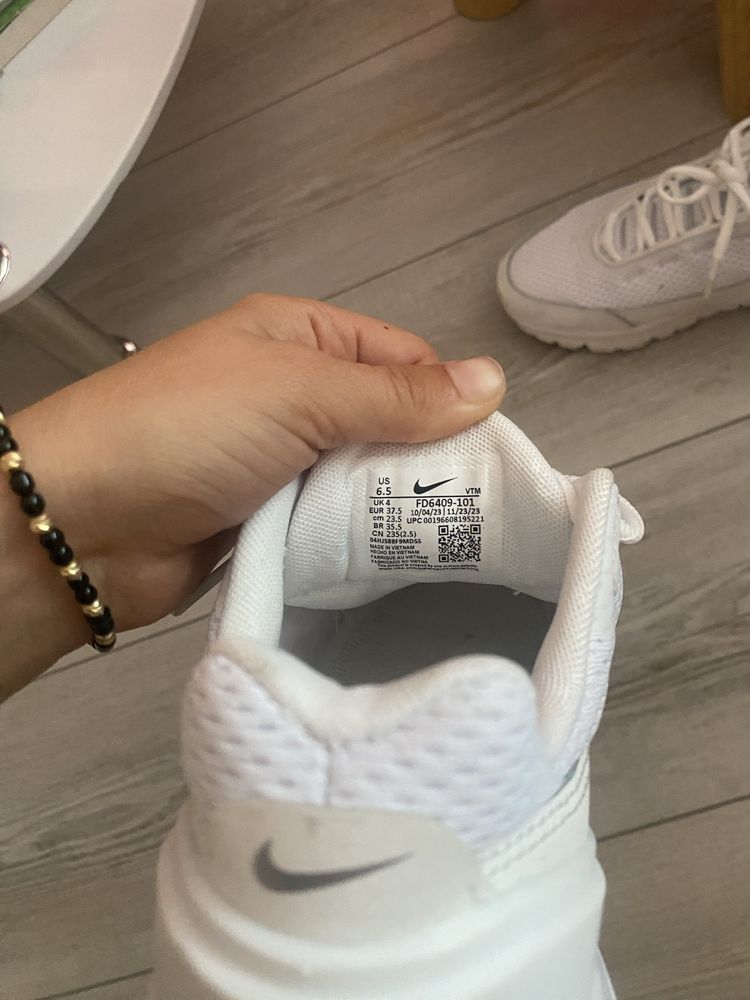 Nike маратонки                    .