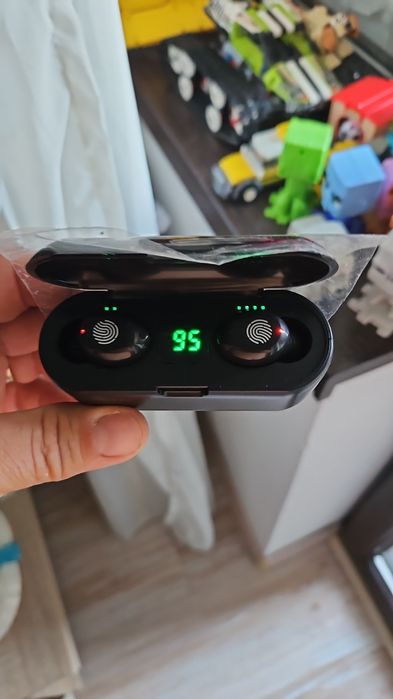 Casti wireless noi