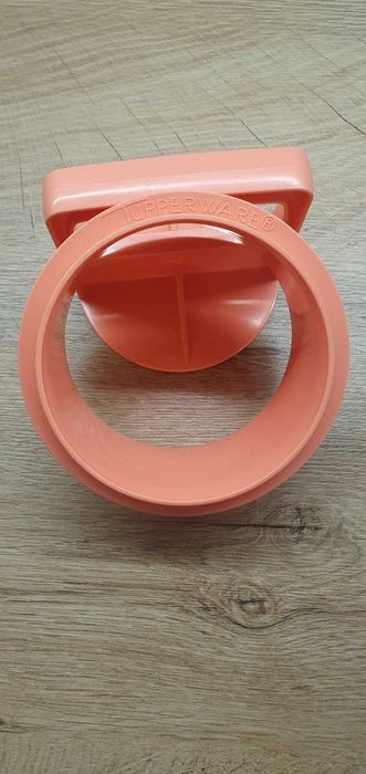 Преса за кюфтета Тапъруеър Tupperware