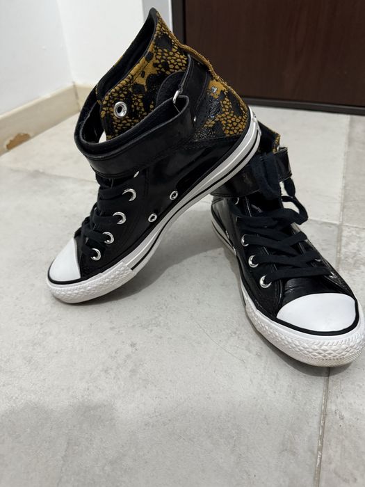 Adidasi Converse