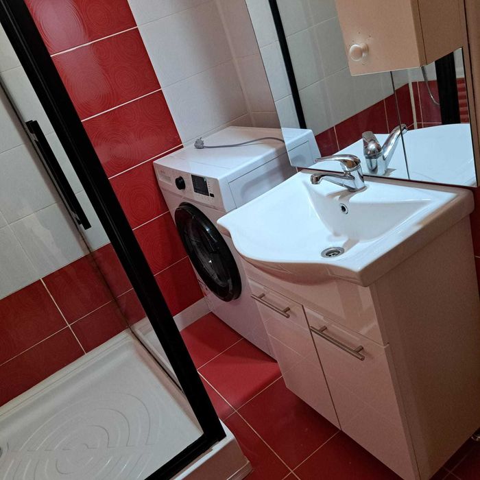 Apartament cu 2 camere plus garaj