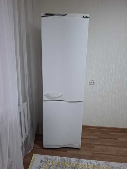 Продам холодильник Атлант