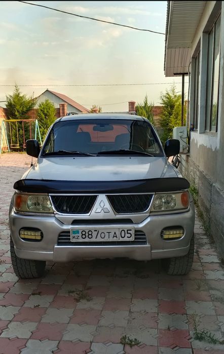 Монтеро спорт 2002г 3.5л газ бензин автомат