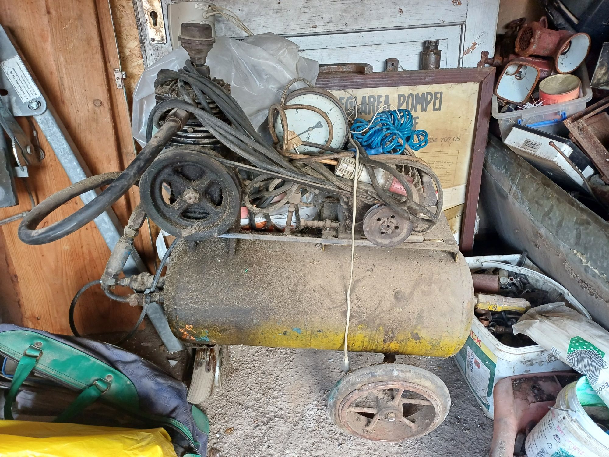 Compresor trifazic