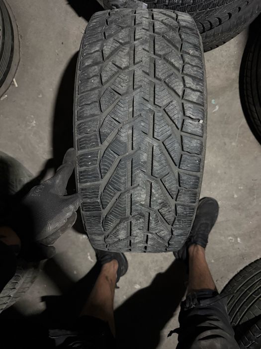 Зимни гуми 245/40/18