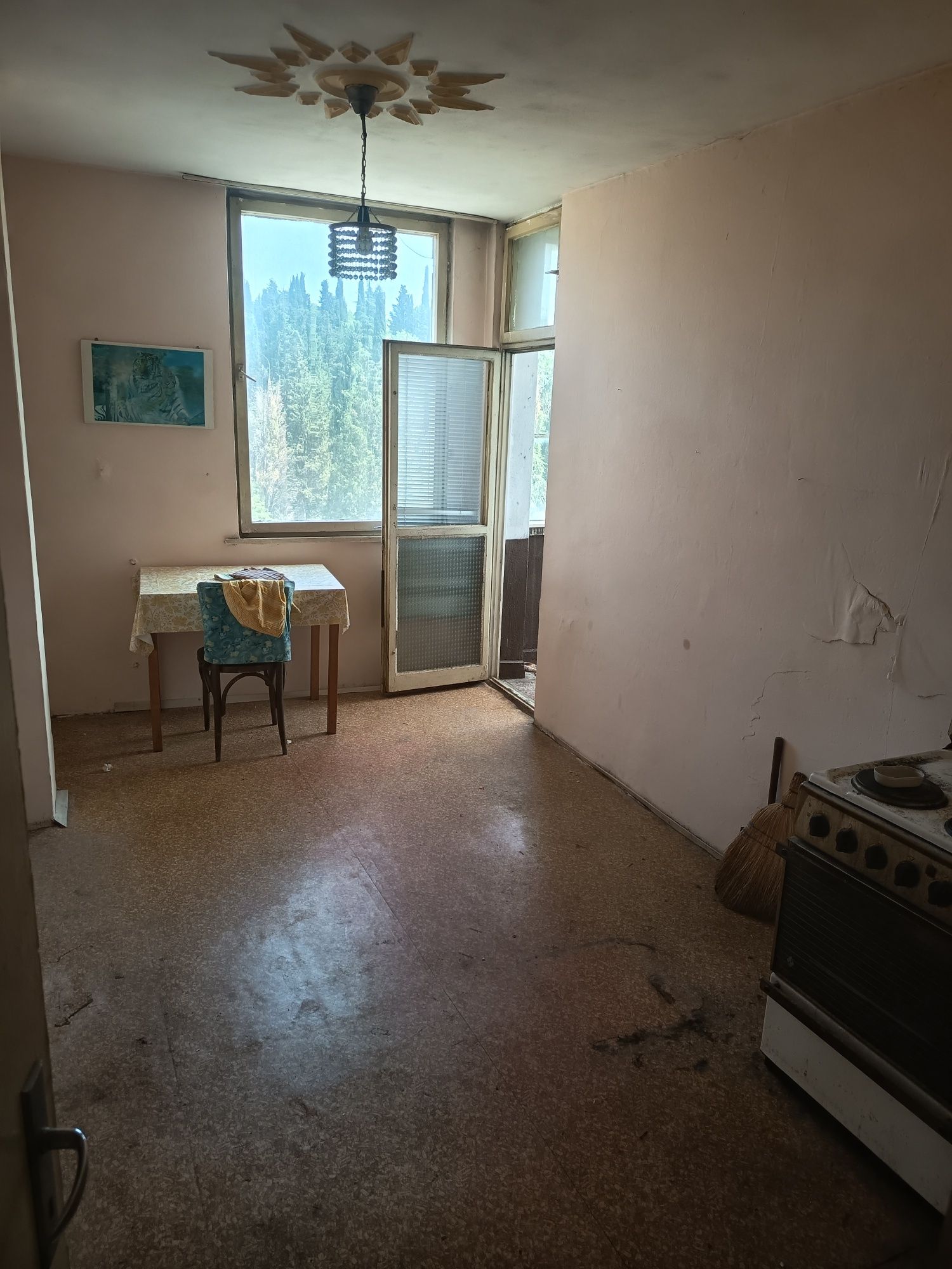 Продавам Апартамент