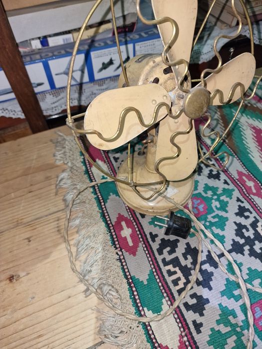 Ventilator electric vintage