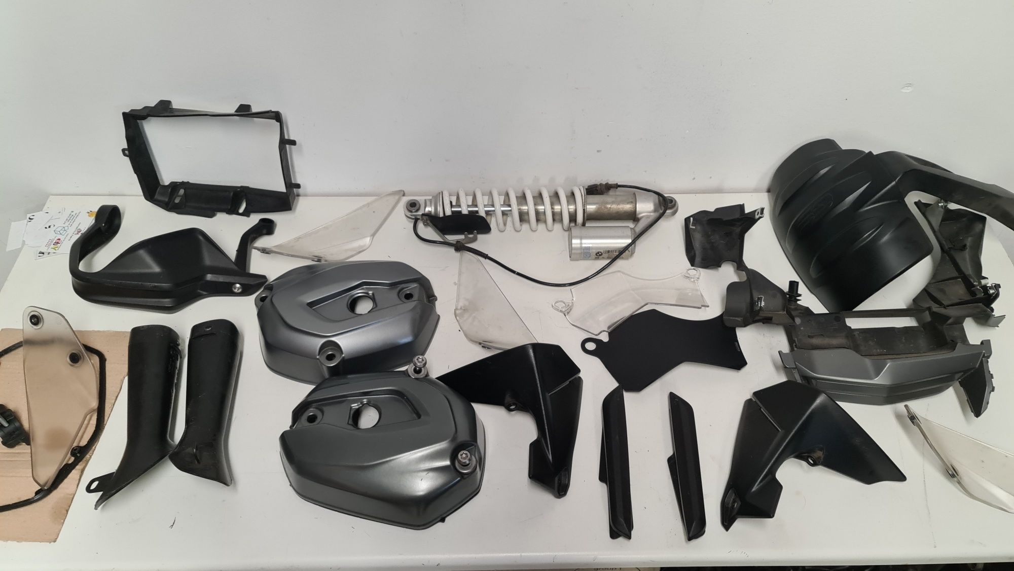 Capac motor BMW R1200GS 2013 2019, stânga dreapta, parbriz / Piese