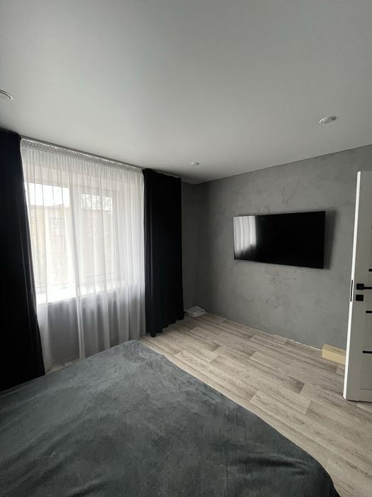 Продам 4-ком квартиру