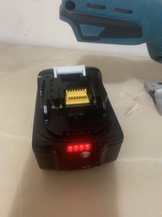 Makita DJV 181 pendular