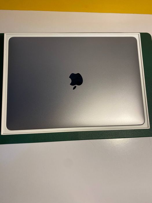 MacBook Pro 13 i5/8/256