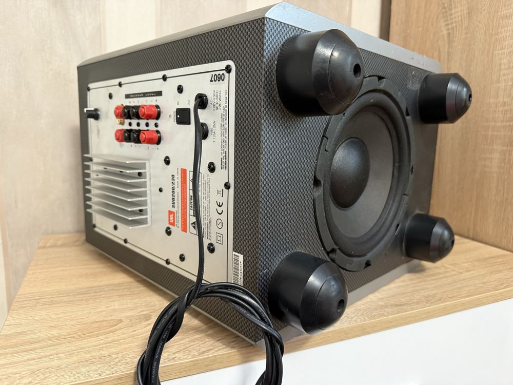 JBL SUB-200/230 8” Субуфер