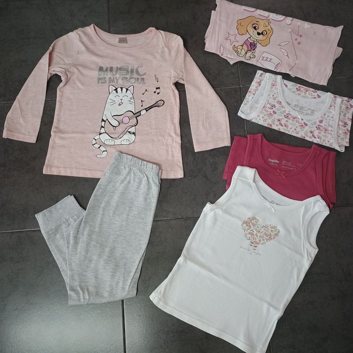 Лот пижама и потници