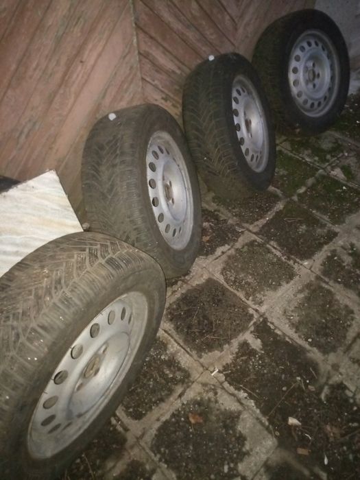 Зимни гуми Мишлем 7 с джанти.