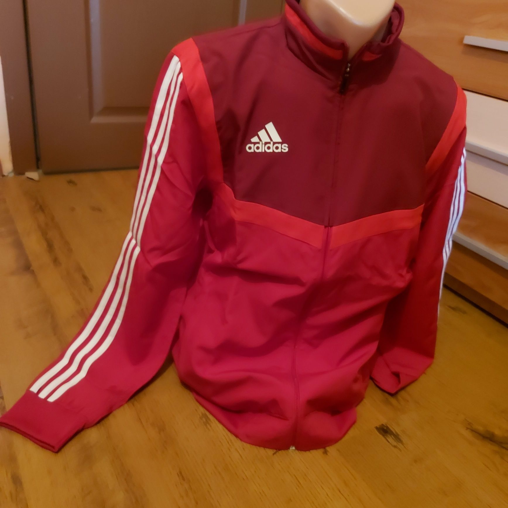 Ново. 100% оригинал. Горнище Adidas Tiro 19