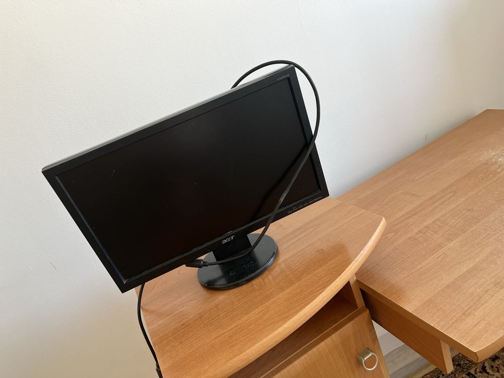 Компютер acer …..