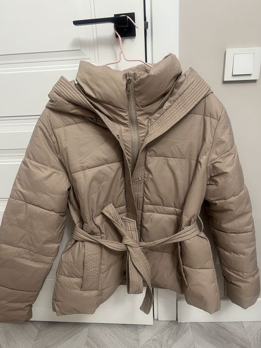Продам демисезон куртку и кожанку за 5000 тг  , размер 46-48 , L-XL