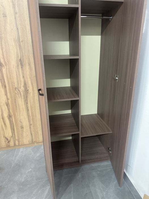 Шкаф прихожей двухдверный