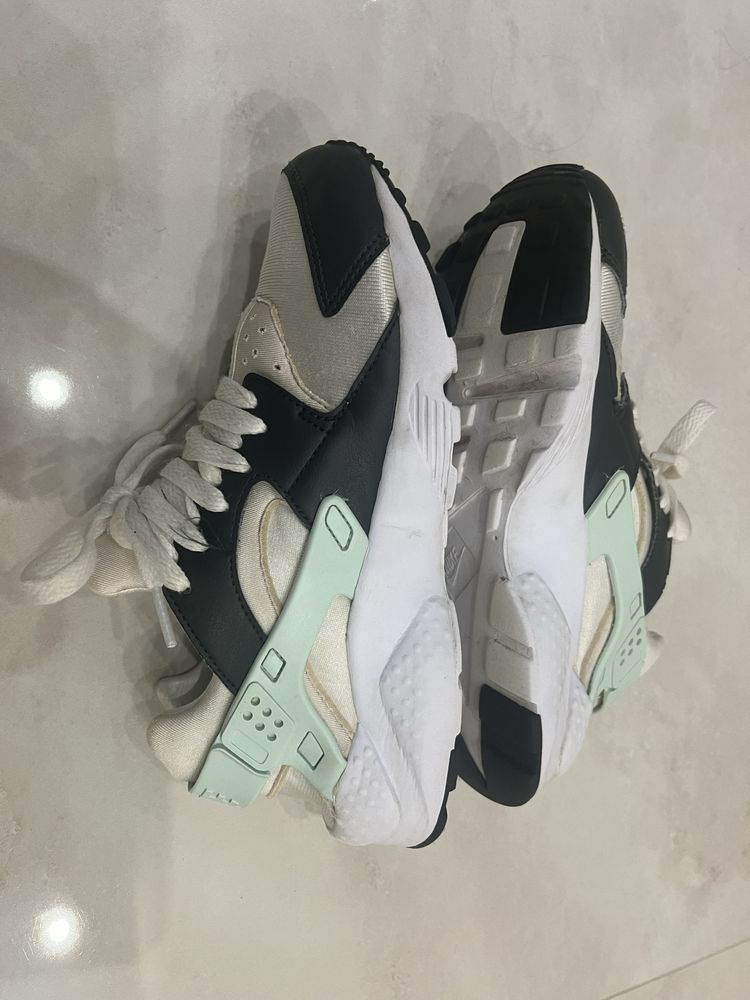 Оригинални маратонки Nike Air Huarache