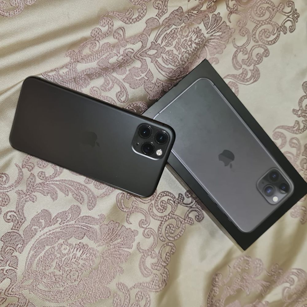 Iphone 11 pro 256 гб в идеальном состоянии.