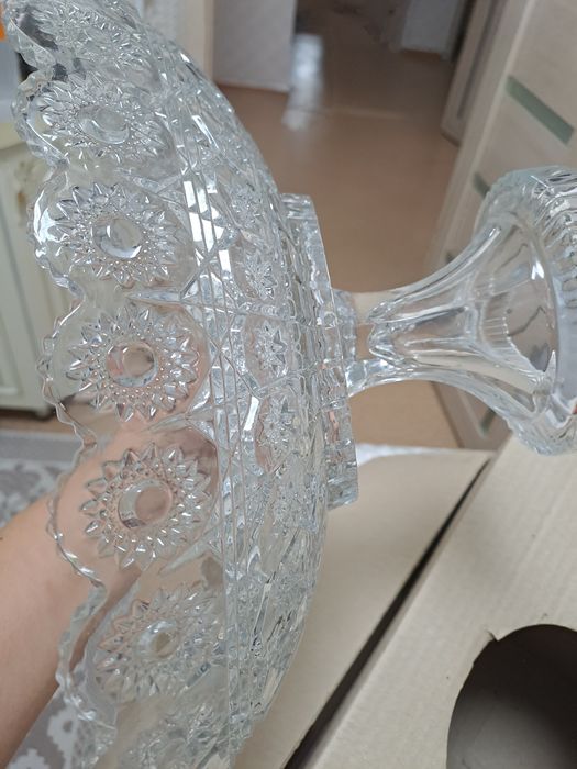 Продам вазы под хрусталь.