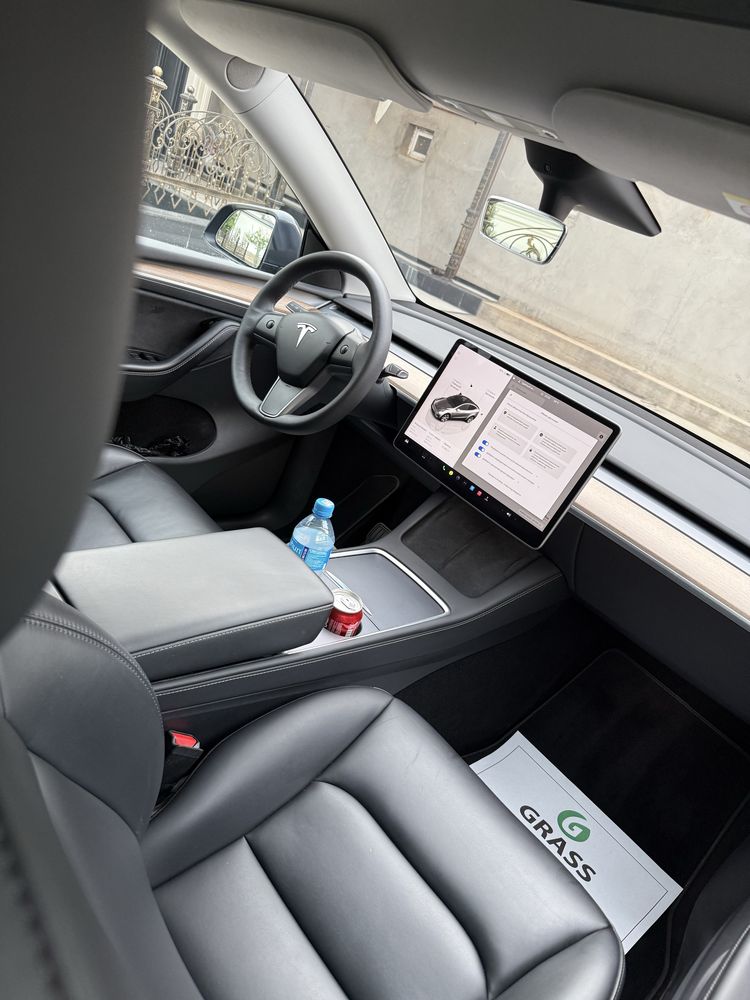 TESLA MODEL Y 2023 Своя мошина