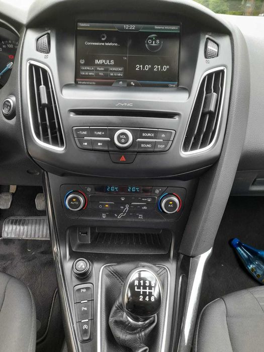 Vând ford focus titanium